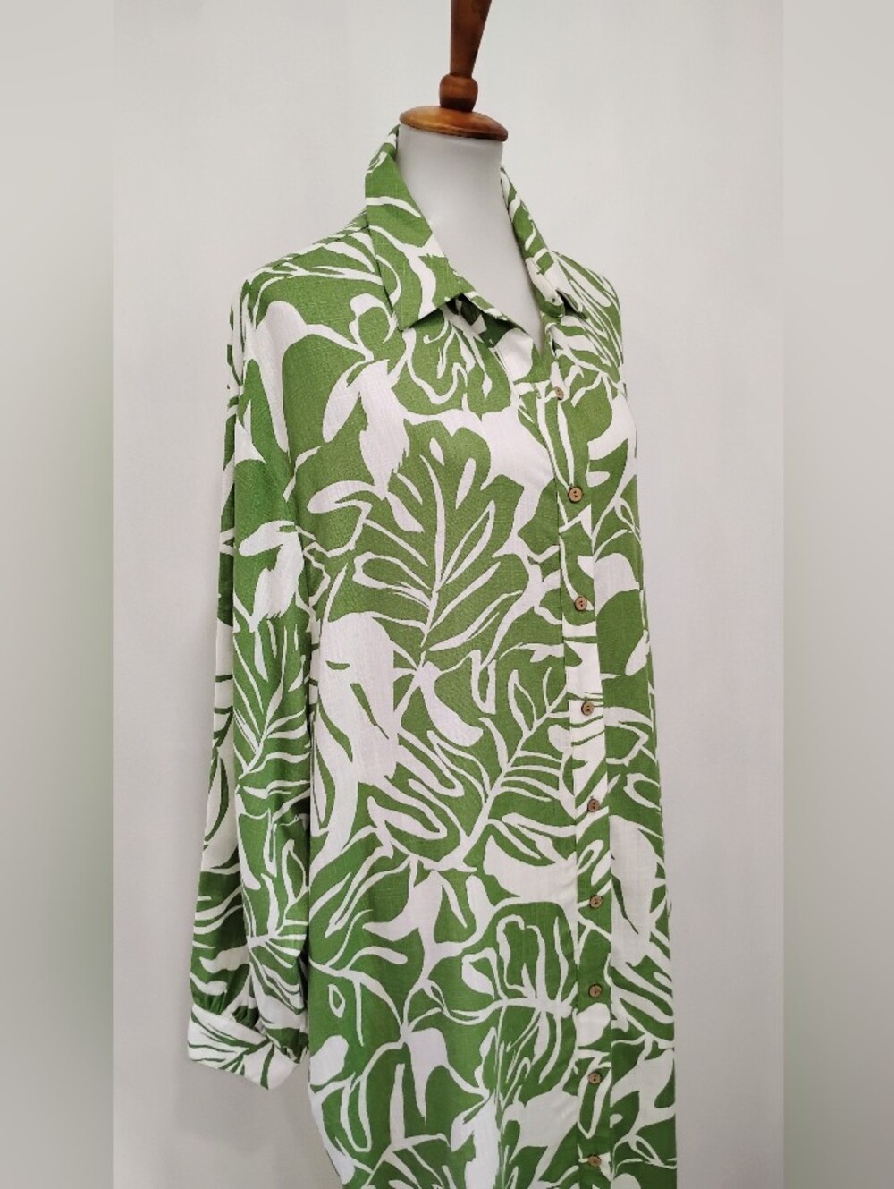 LARGE EASEL MAXI SHIRT DRESS NWOT